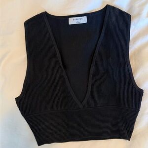 Babaton Black V-Neck Ribbed Crop Top